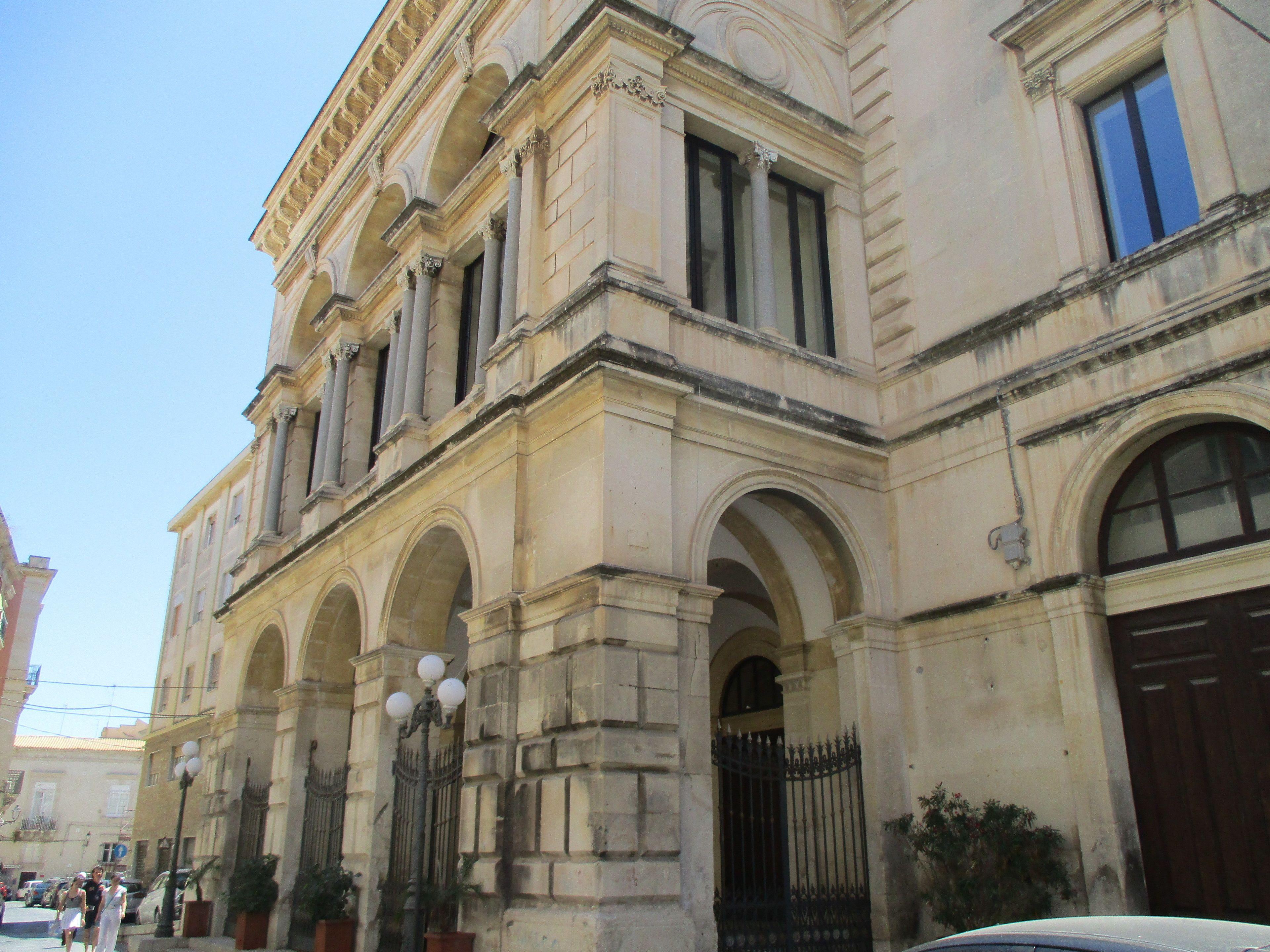 4 Hotel Centrali vicino al Museo Archeologico Paolo Orsi